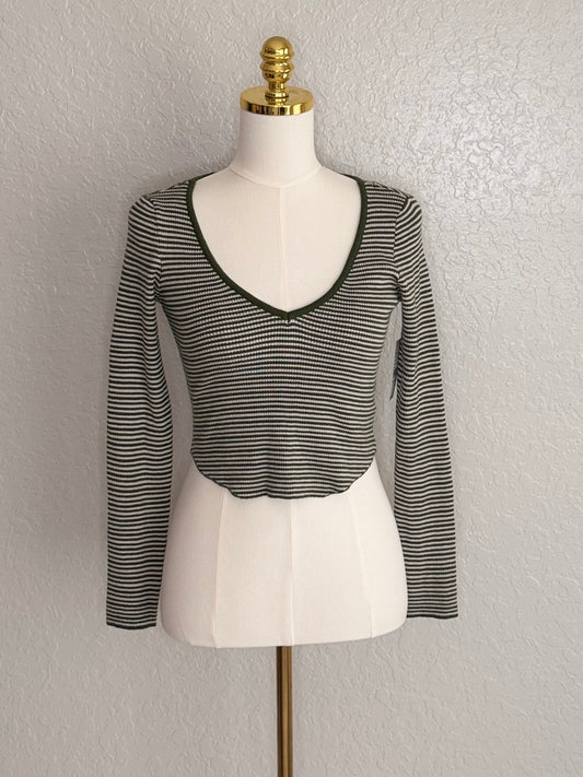 LA Hearts Woodland V-Neck Sweater
