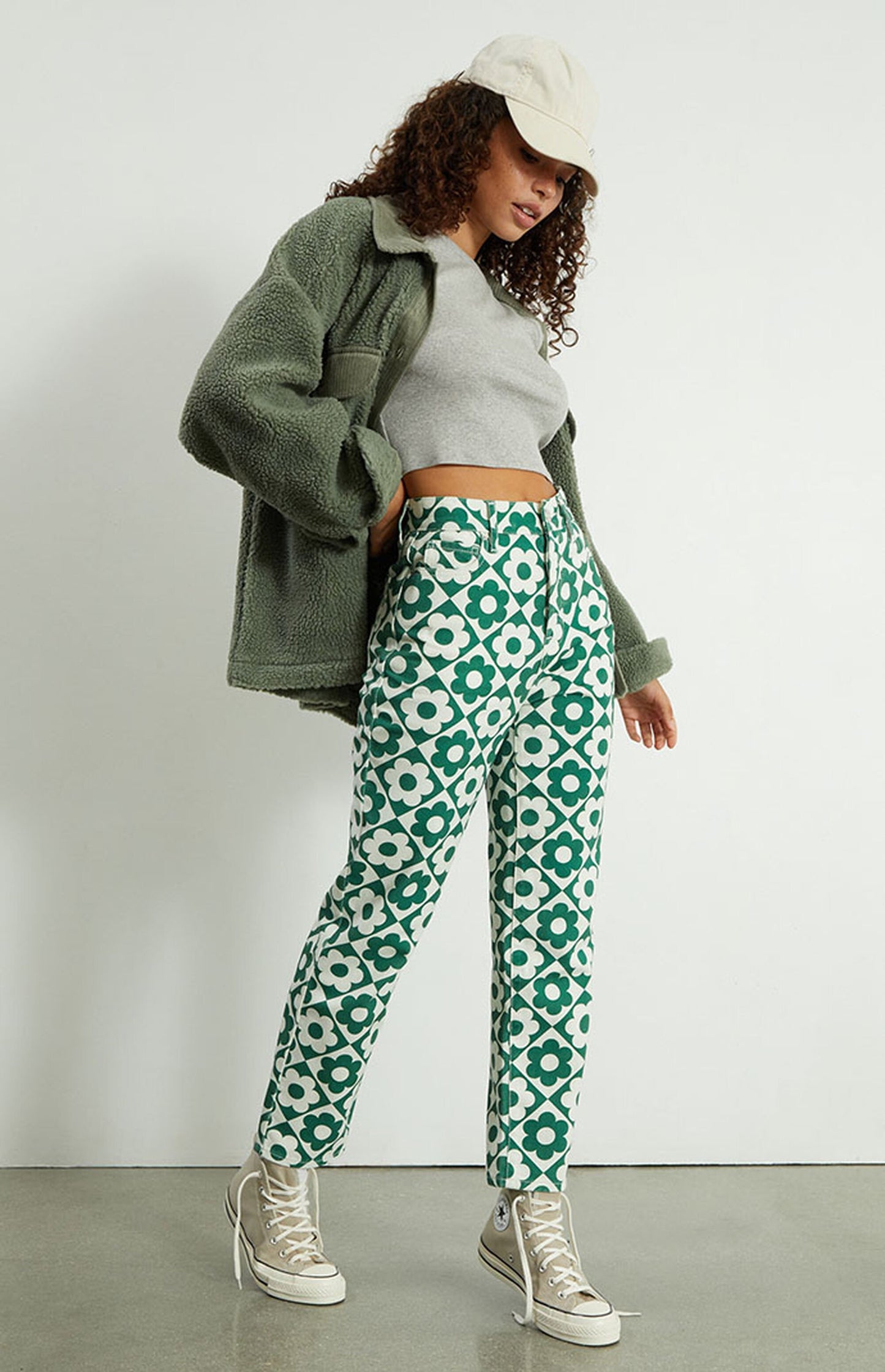 Pacsun Green & White Daisy High Waisted Straight Leg Jeans